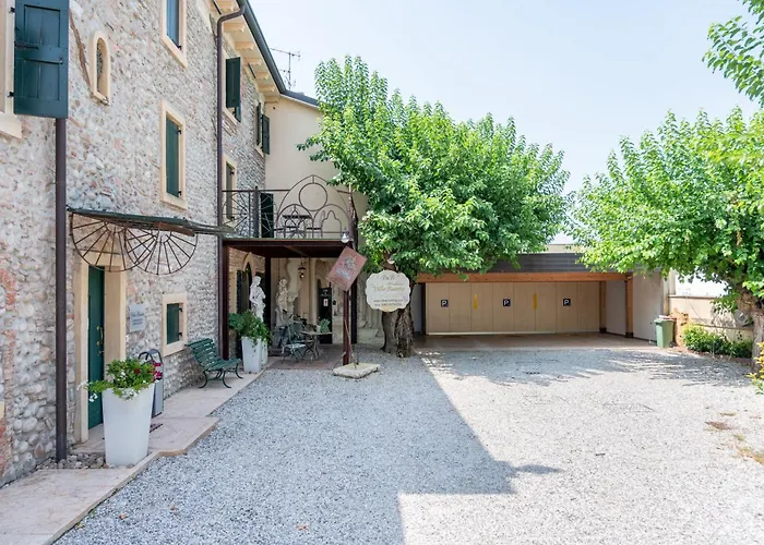 Madonna Villa Baietta Verona